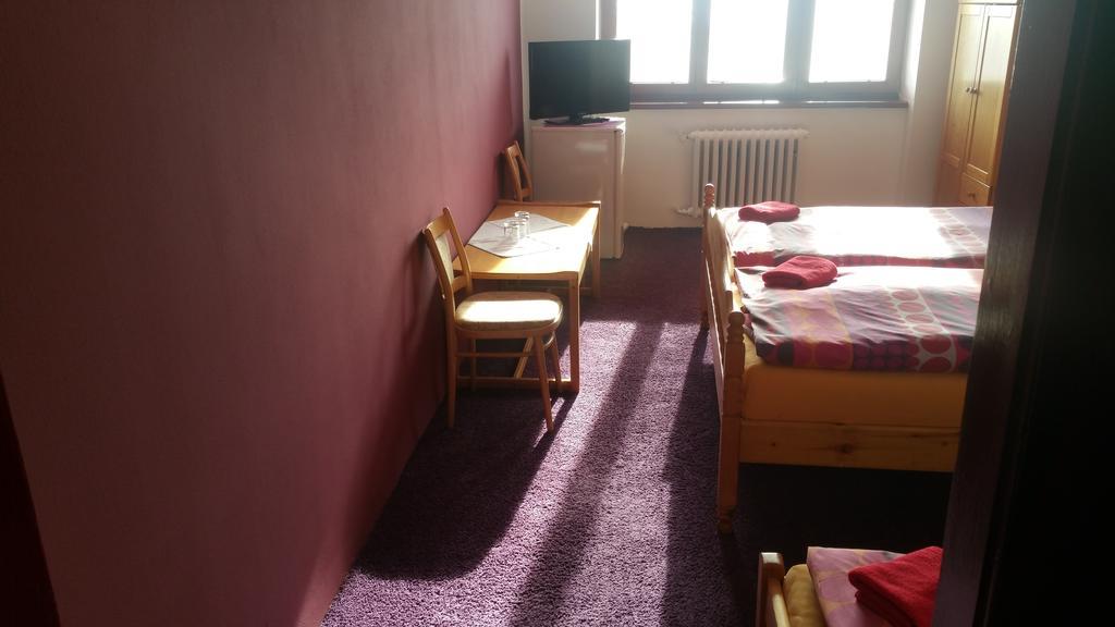 Hotel Koruna Rožnov pod Radhoštěm Chambre photo
