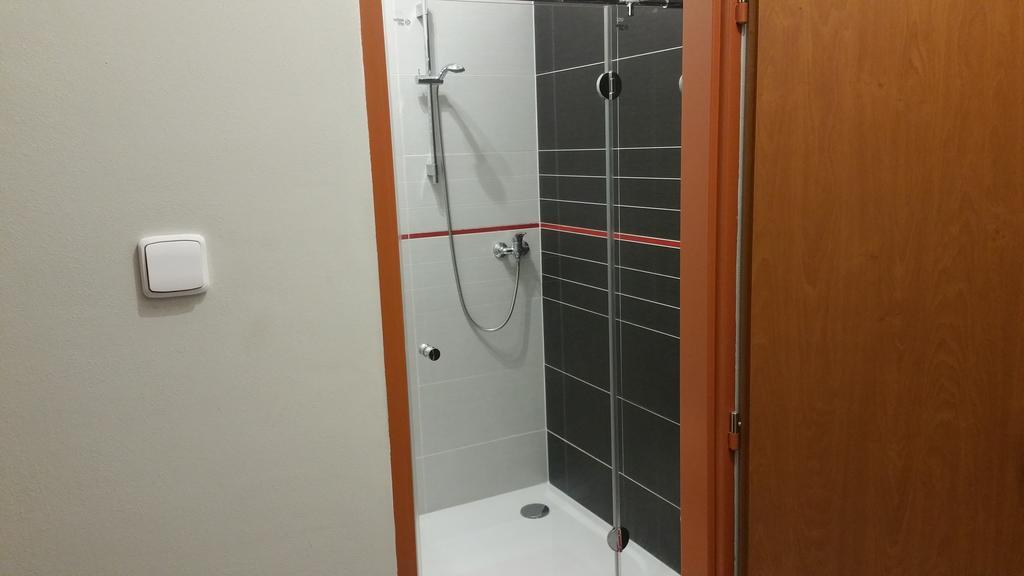 Hotel Koruna Rožnov pod Radhoštěm Extérieur photo