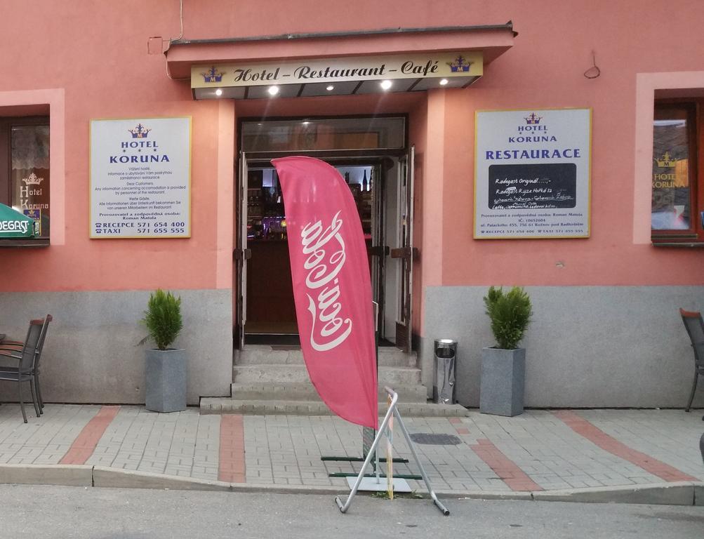 Hotel Koruna Rožnov pod Radhoštěm Extérieur photo