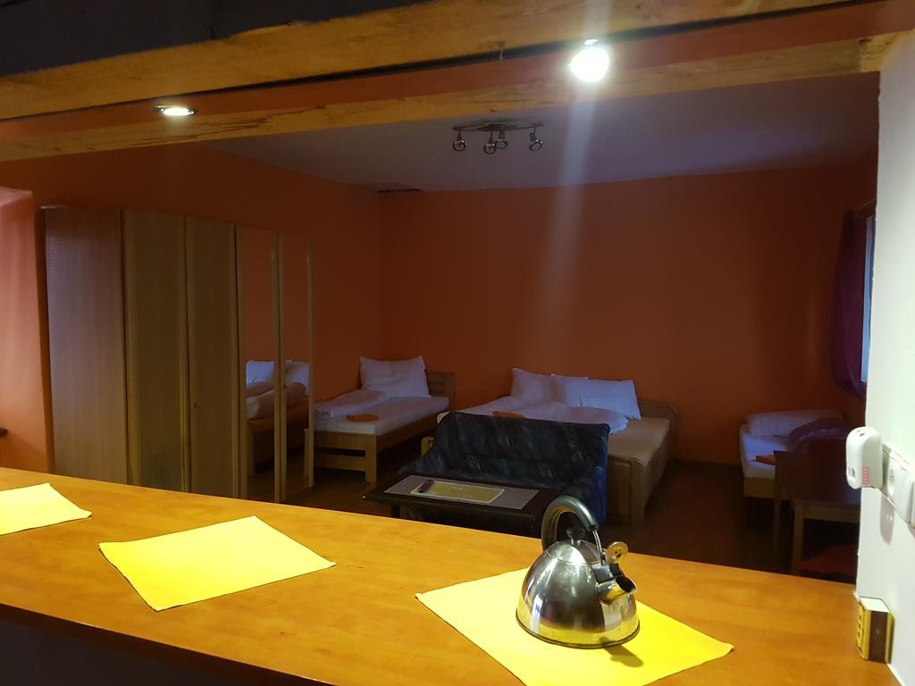 Hotel Koruna Rožnov pod Radhoštěm Extérieur photo